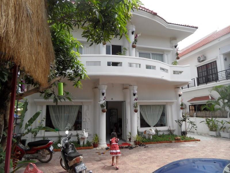 Royal Sok Chhan Siem Reap Exteriör bild