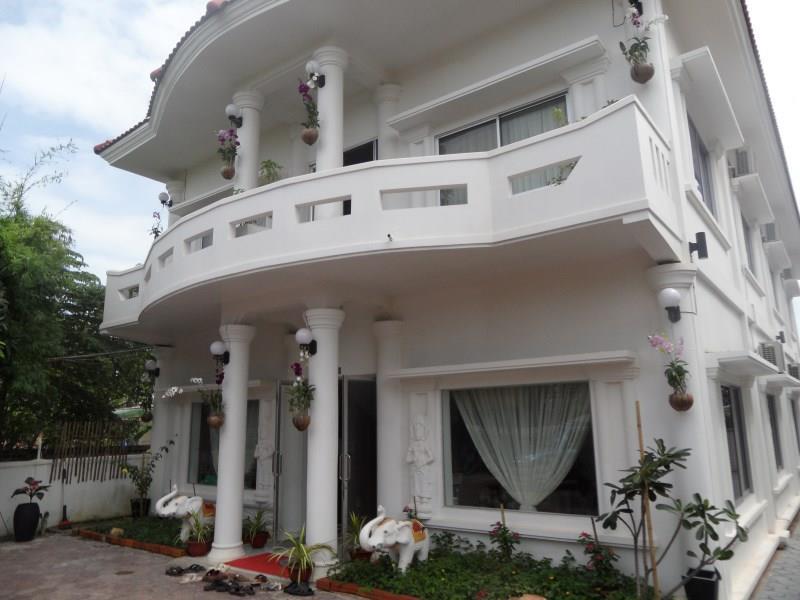 Royal Sok Chhan Siem Reap Exteriör bild