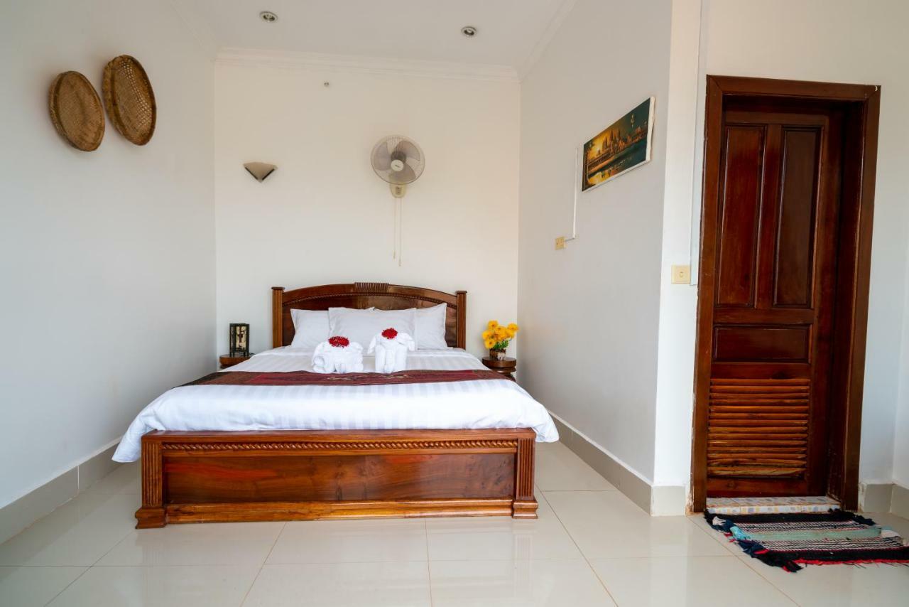 Royal Sok Chhan Siem Reap Exteriör bild